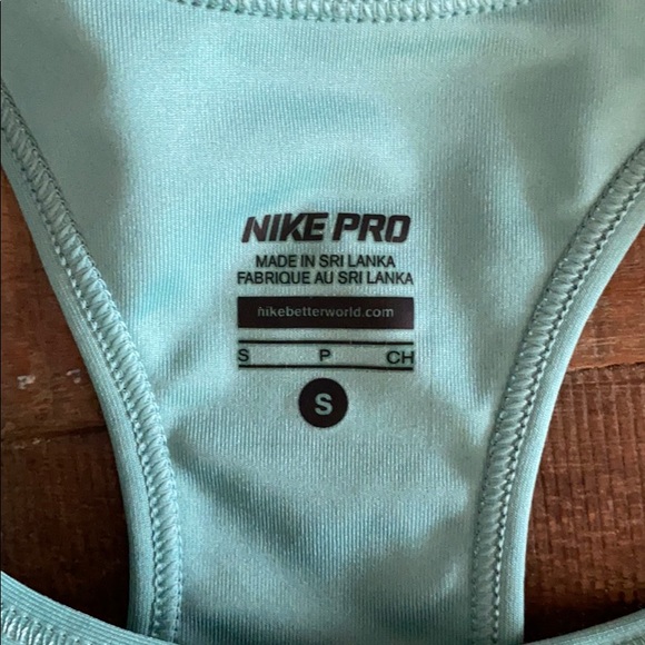 Nike pro sports top - Picture 2 of 3